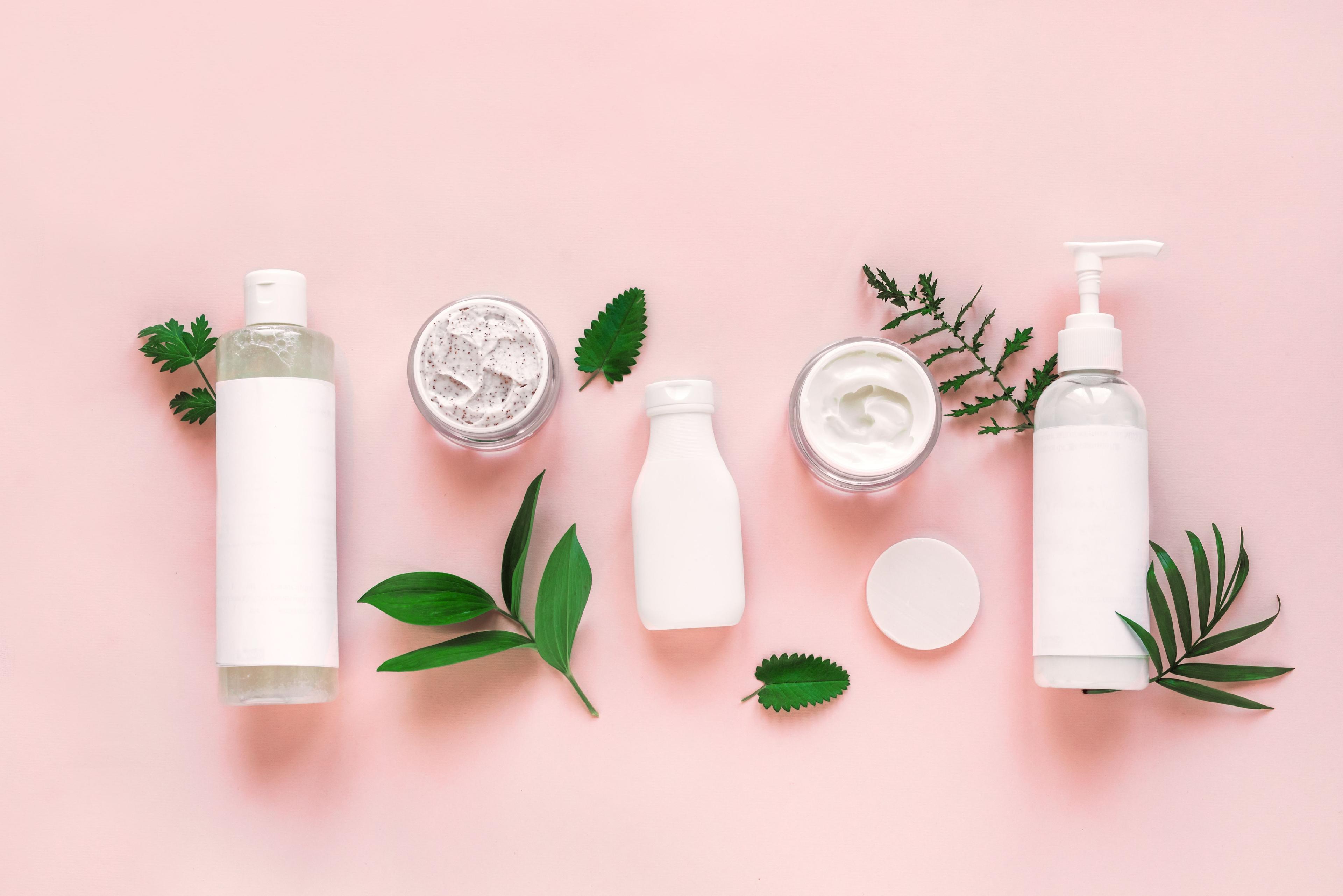 Choosing the Right Cosmetic Containers for Your Brand