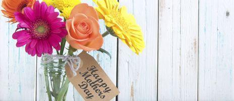 Plastic Jars for a Special Mother's Day