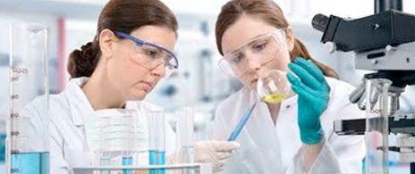 Laboratories stay organized and efficient with the help of glass bottles