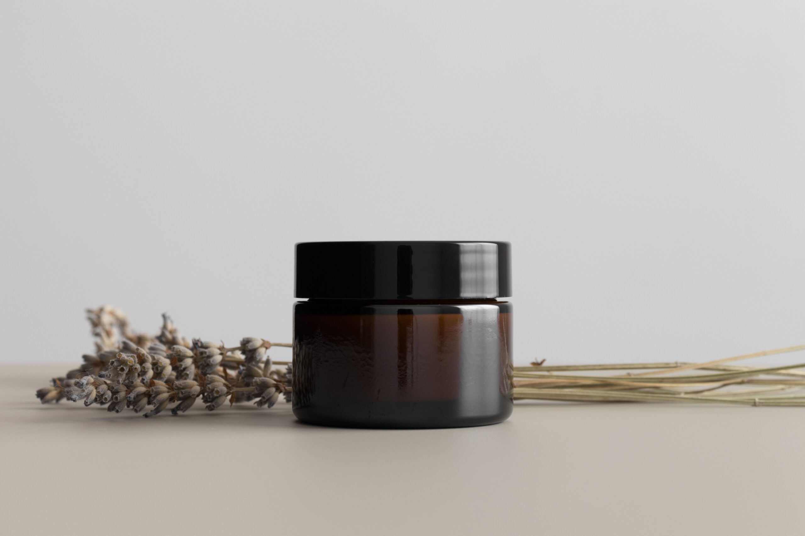 Custom Amber Glass Jars: A Branding Opportunity